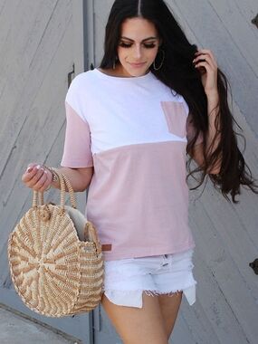 Nursing Queen Women's Colorblock Short Sleeve Pocket Tee - Dusty Pink & White